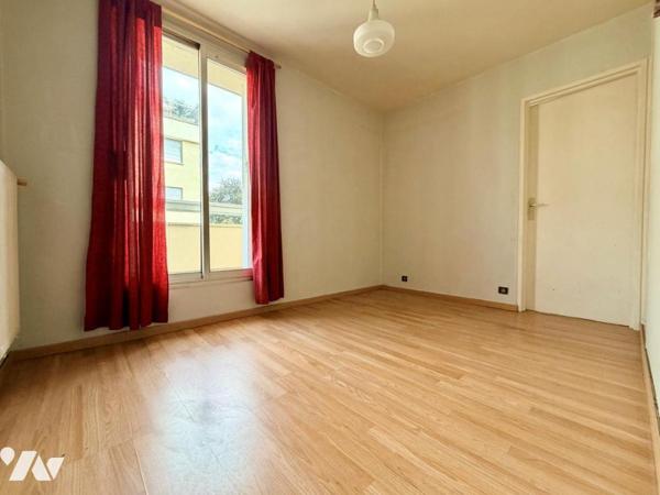 APPARTEMENT T4 - Garage et cave