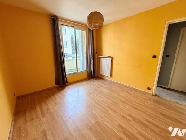 APPARTEMENT T4 - Garage et cave