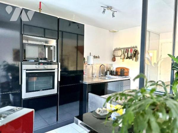 Maison à Vendre à LABENNE (40530) dans les Landes
Centre-ville, charmante maison mitoyenne édi...