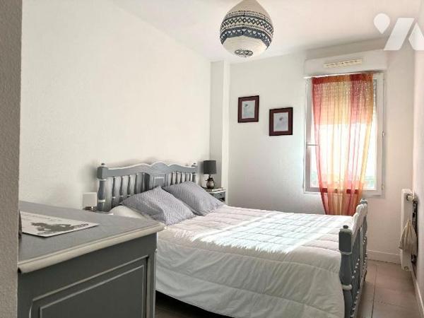 Maison à Vendre à LABENNE (40530) dans les Landes
Centre-ville, charmante maison mitoyenne édi...