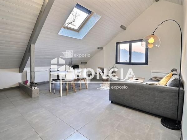 Location Appartement 2 pièces 33.5 m² - 332 ROUTE DES MENTENS Mouxy 73100