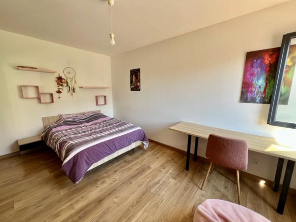 SAINT-ESTEVE VILLA (RE 2020) 158 M2 T5, 4 faces avec Piscine