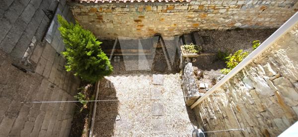 MAISON DE VILLE T3 DE 59,27 m² AVEC JARDIN ET CAVE - AIGRE