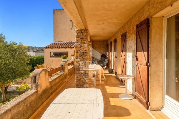 Maison Bouc Bel Air 4 pièce(s)