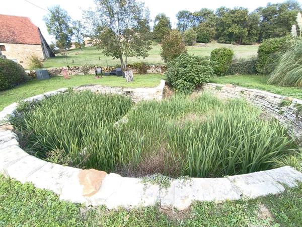 Demeure de charme avec dépendances à Lissac