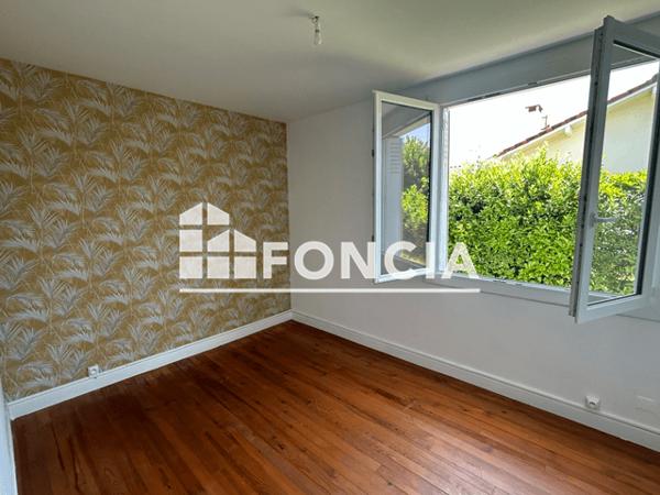 Location Maison 3 pièces 69.45 m² - 31 RUE DU CHAT BOTTE Saint Pierre Du Mont 40280