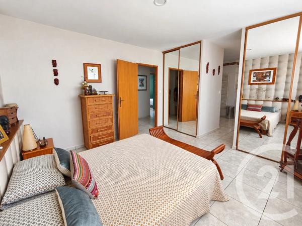 Maison à vendre  6 pièces - 180 m 2   SALEILLES  - 66