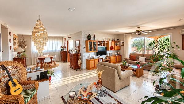 Maison à vendre  6 pièces - 180 m 2   SALEILLES  - 66