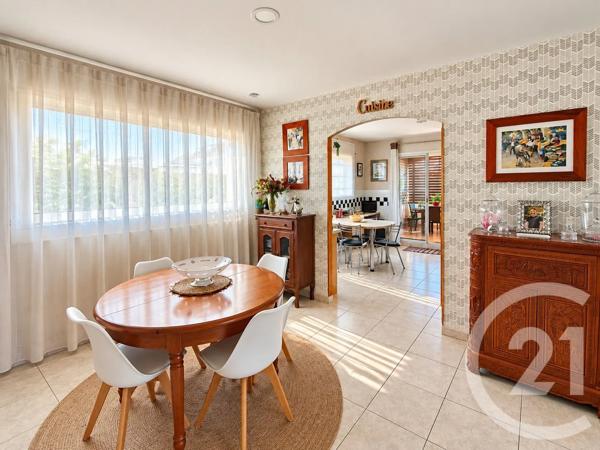 Maison à vendre  6 pièces - 180 m 2   SALEILLES  - 66