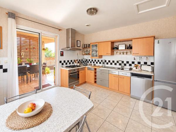Maison à vendre  6 pièces - 180 m 2   SALEILLES  - 66