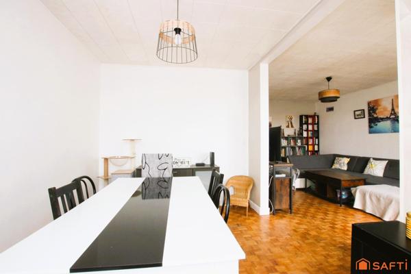 Appartement 5 pièces proche des commodités.