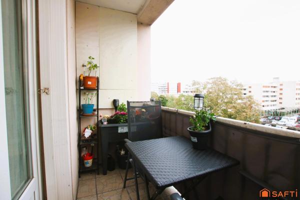 Appartement 5 pièces proche des commodités.