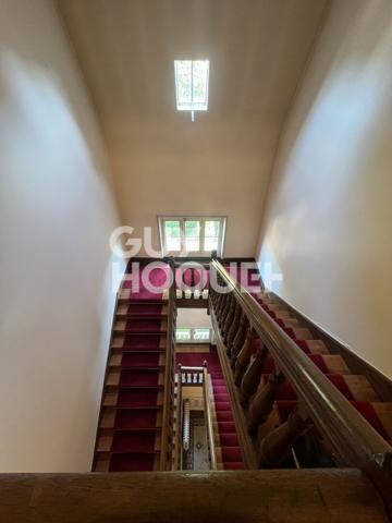 Magnifique appartement de 6 pièces -144,80 m² - SECTEUR Château / Hippodrome
