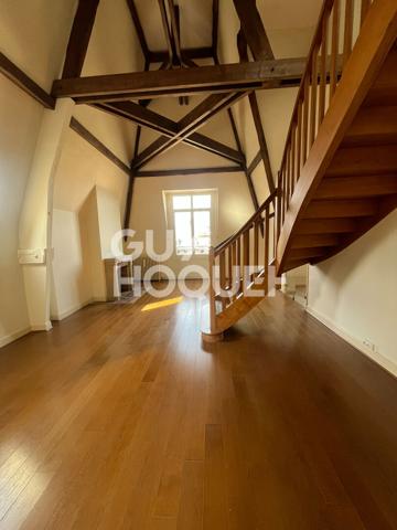 Magnifique appartement de 6 pièces -144,80 m² - SECTEUR Château / Hippodrome