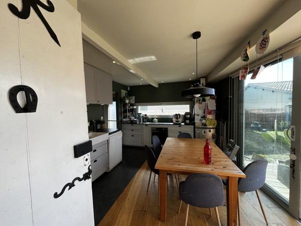Maison à vendre |  Léognan |  6 pièces | 155 m²