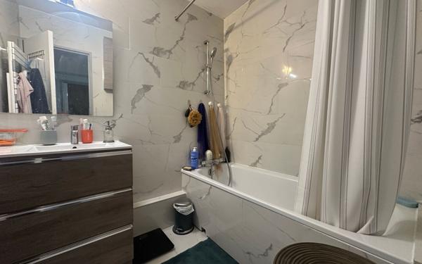 Appartement à vendre    3 pièces • 65,54 m2 Saint-Maurice