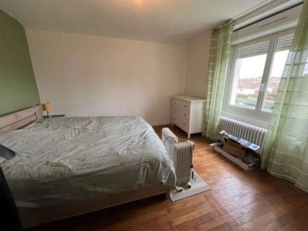 Maison à louer 850 € CC St-Junien 4 p 89 m² DPE C