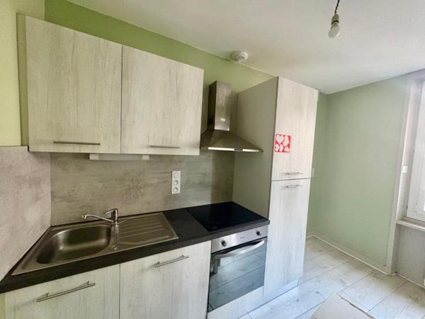 APPARTEMENT T2 A LOUER A ROANNE - CENTRE VILLE