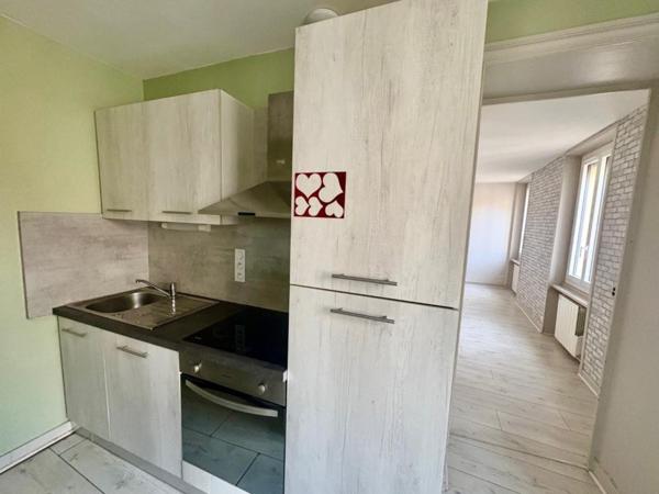 APPARTEMENT T2 A LOUER A ROANNE - CENTRE VILLE