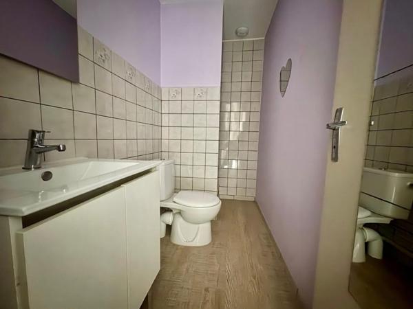 APPARTEMENT T2 A LOUER A ROANNE - CENTRE VILLE
