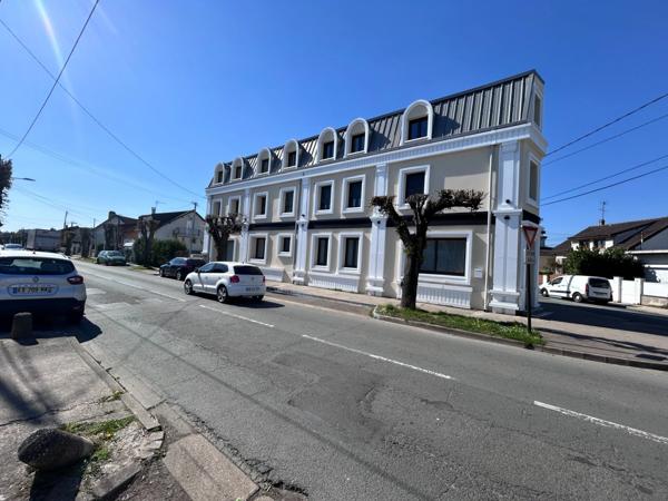 Immeuble à vendre PARAY VIEILLE POSTE (91) et terrain à batir