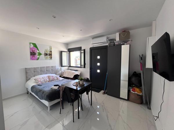 Immeuble à vendre PARAY VIEILLE POSTE (91) et terrain à batir