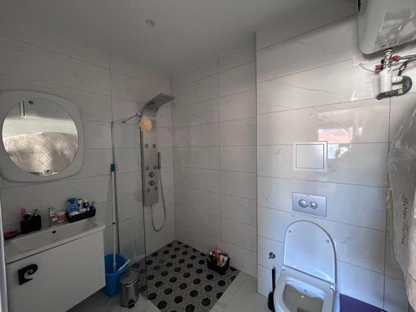 Immeuble à vendre PARAY VIEILLE POSTE (91) et terrain à batir