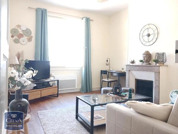 Appartement à louer 6 pièces 135.36m² Blois (41000)