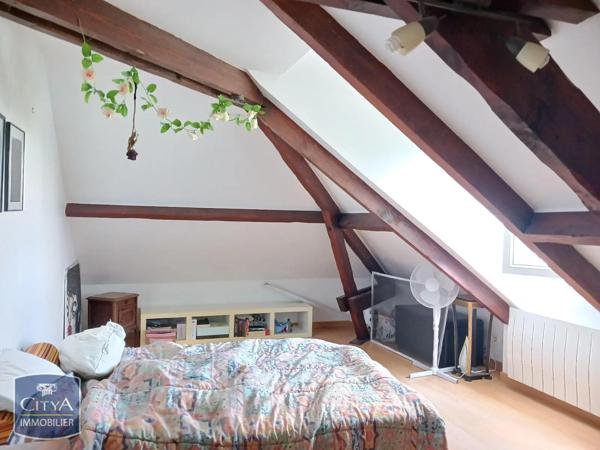 Appartement à louer 6 pièces 135.36m² Blois (41000)
