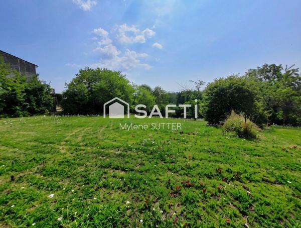 Terrain à bâtir à Houdreville – Environnement privilégié