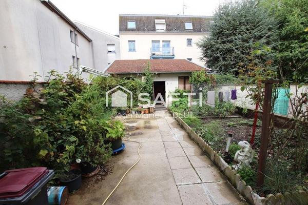 Maison de ville, 3 chambres, jardin, garage