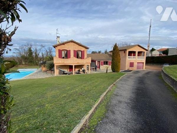 Très belle villa individuelle, construction traditionnelle de 1988 par artisans pour partie de plain