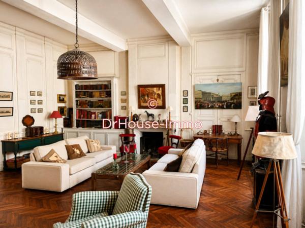 Maison à vendre 12 pièces de 600 m²