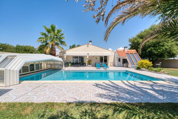 Vente Maison de luxe L'Houmeau 8 Pièces 224 m²