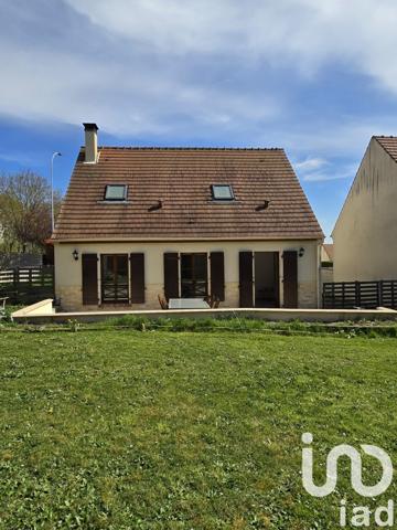 Maison 4 pièces de 88 m² à Clermont (60600)