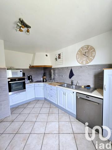 Maison 4 pièces de 88 m² à Clermont (60600)