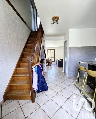 Maison 4 pièces de 88 m² à Clermont (60600)