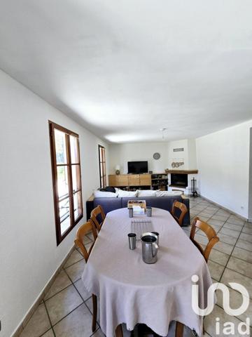 Maison 4 pièces de 88 m² à Clermont (60600)