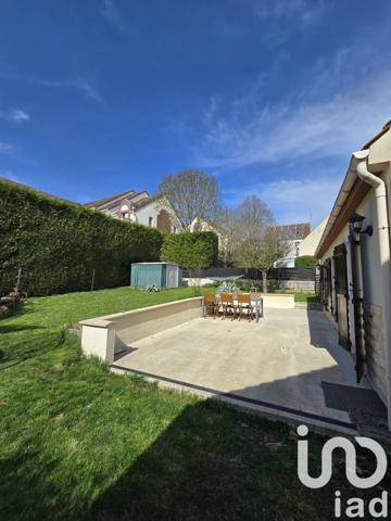 Maison 4 pièces de 88 m² à Clermont (60600)