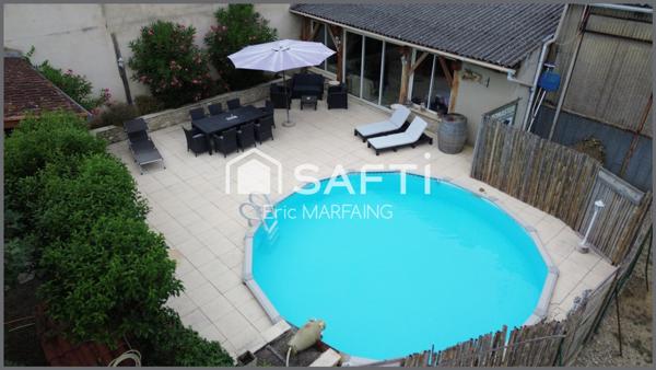 Ensemble immobilier avec piscine et dépendances