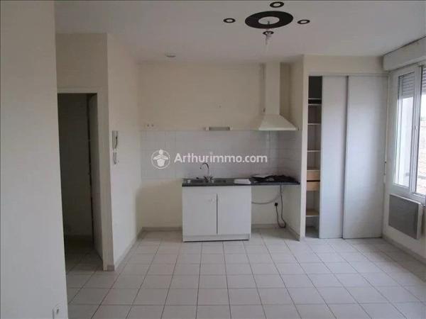 Location Appartement 3 pièces 50 m2 à Matha