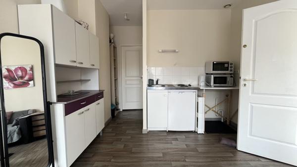 Appartement
                                                                                                                                                                                                                                                                                                                        1 pièce(s)                                                                                                                                                                                                                                                                                                                              24.32  m²