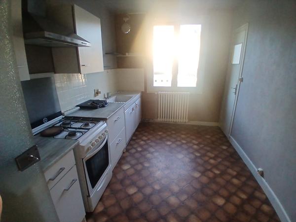 Tours Velpeau Heurteloup Appartement type 3, avec cave, garage et parking