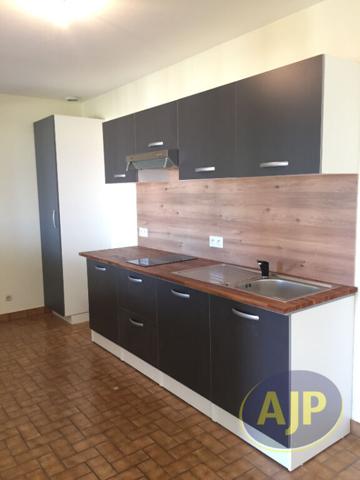 Location appartement Saint Leger Sous Cholet : 500 € - AJP Immobilier Saint-Macaire-en-Mauges