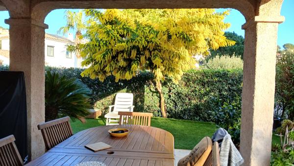 Bormes-les-Mimosas (83230) VIAGER - Maison Spacieuse à Bormes les Mimosa