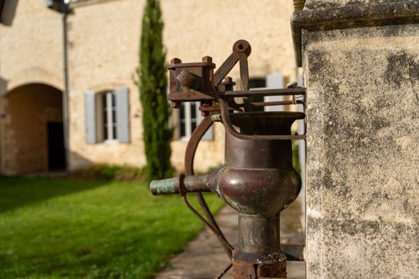 Vente Maison de luxe Saint-Jean-d'Angély 7 Pièces 350 m²