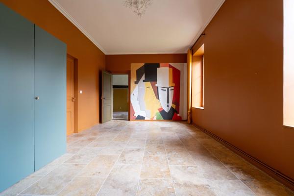 Vente Maison de luxe Saint-Jean-d'Angély 7 Pièces 350 m²