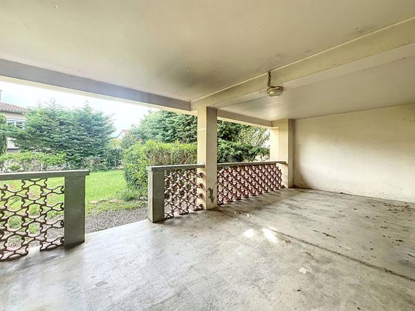 Exclusivité Nestenn Immobilier. Maison 4 pièces avec garage et jardin à vendre dans un quartier calme de Saint-Orens de Gameville