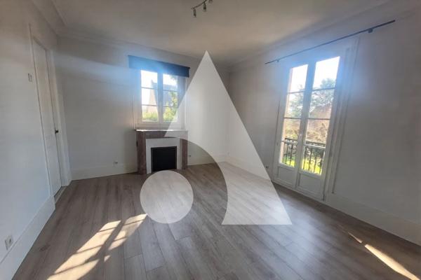 Maison 8 pièces 245 m2