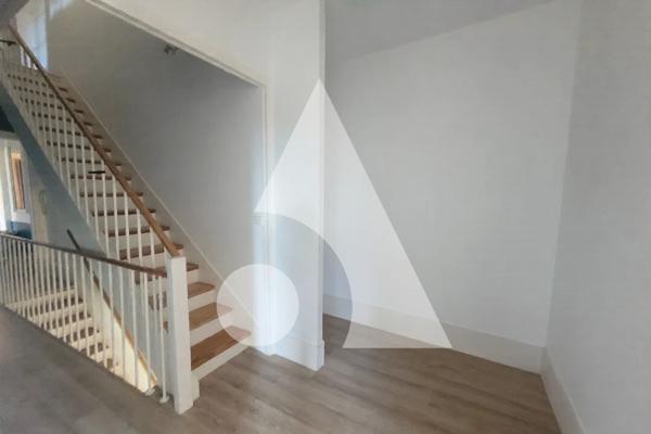 Maison 8 pièces 245 m2